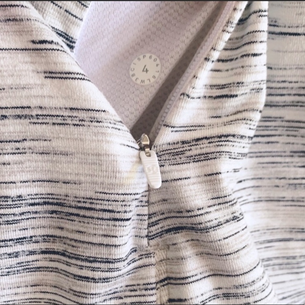 Lululemon Runderful Long Sleeve - Picture 4 of 4